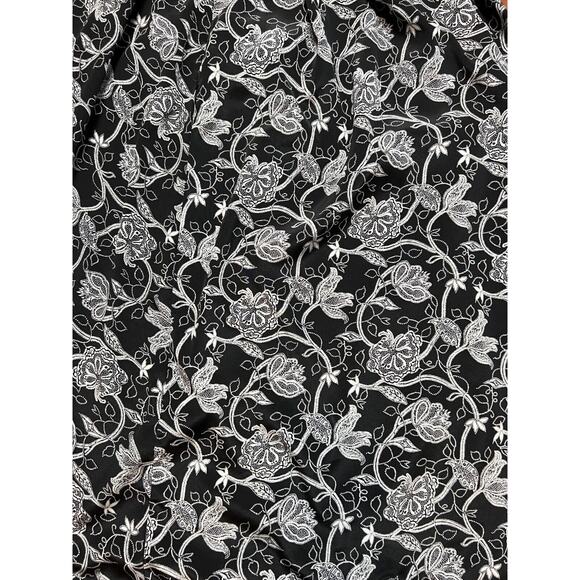 90s black white floral knee -midi length whimsy goth skirt size 6 small - Picture 3 of 7